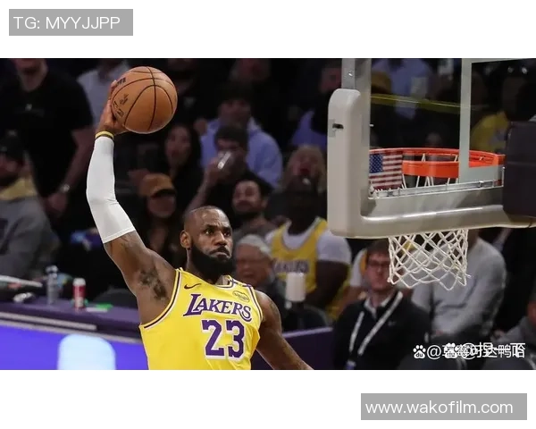 湖人对决开拓者精彩赛事回顾及赛后分析全景呈现